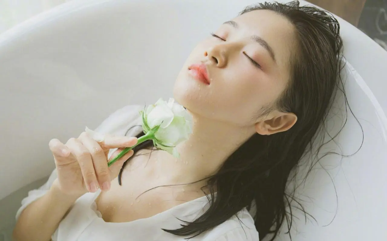 缄默什么意思,44全集,高清版在线看视频