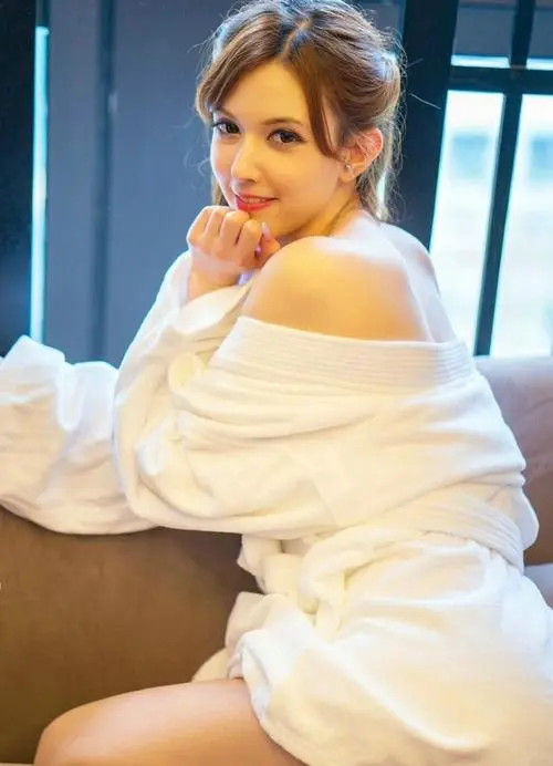 2PAC的妈妈和BIGGIE的妈妈,122分钟,4K,免费在线