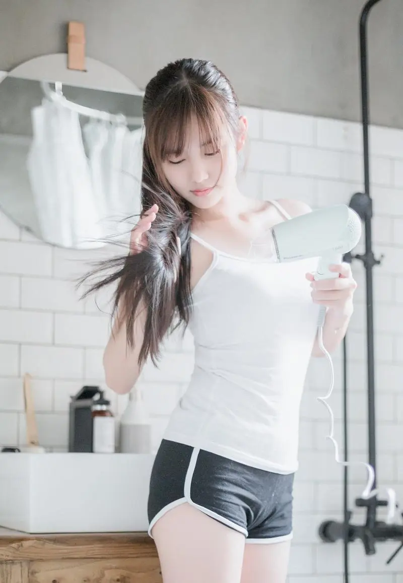 打扑克两人剧烈运动视频,160分钟,4K,免费在线看无删减