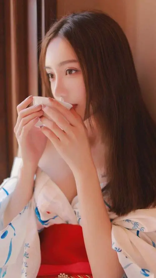 AV天天2019在线观看,HD官方发行版,小组精译中字,在线高清观看